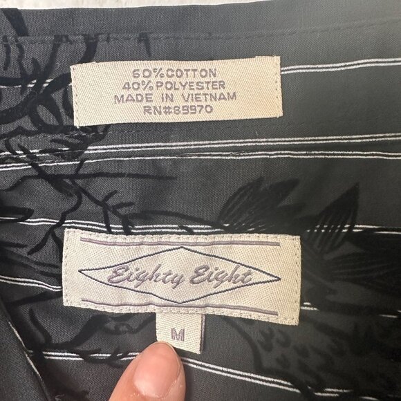 NWT Eighty Eight Men's Black Striped Button-Up Shirt with Design, Size Medium - Picture 4 of 15